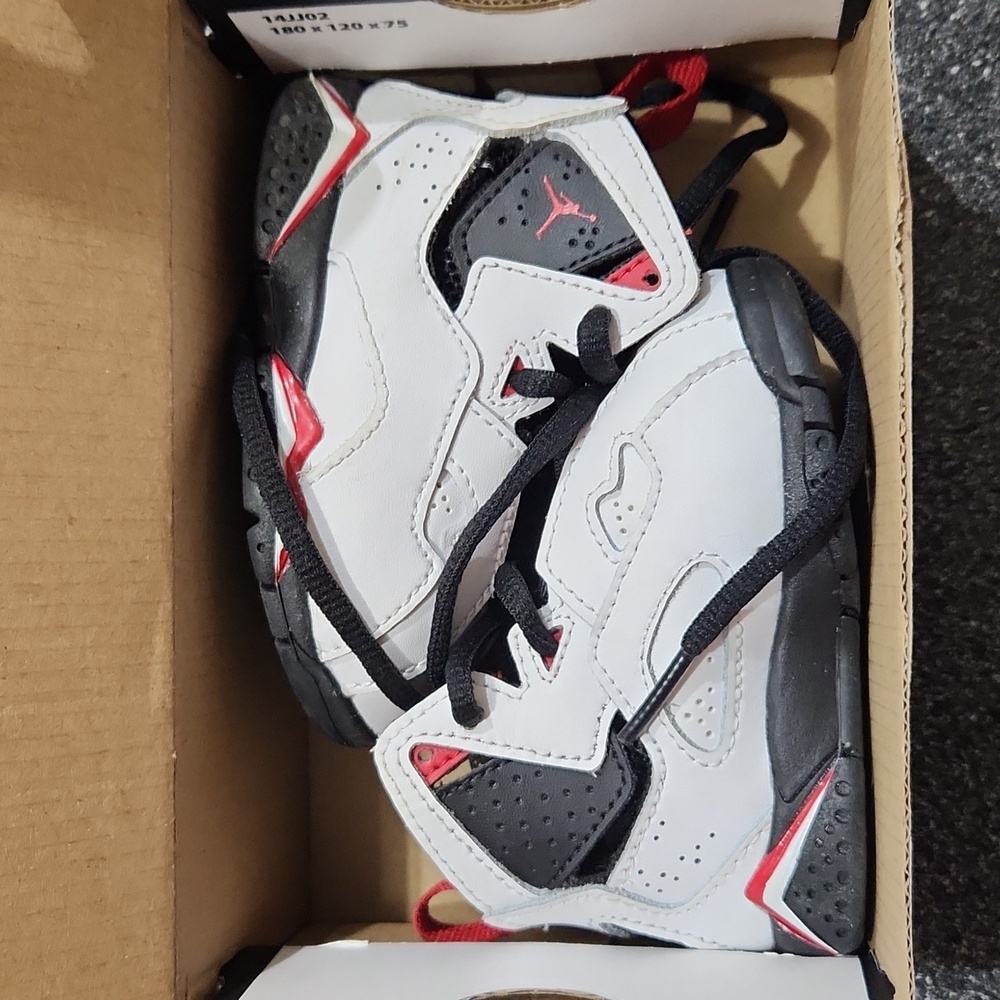 4c baby Jordan's